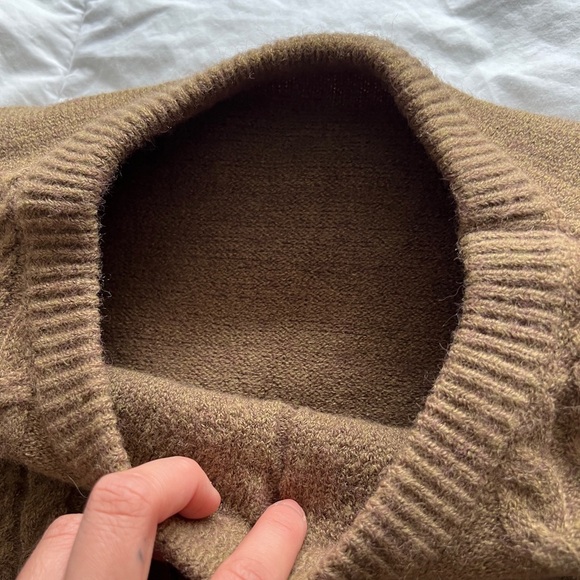 NWT SHEIN DAZY Cable Knit Drop Shoulder Sweater Size S(0) Color Mocha Brown - Picture 9 of 15